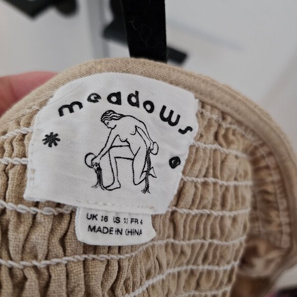 Meadows Illustrated Crop Top - Picture 6 of 7